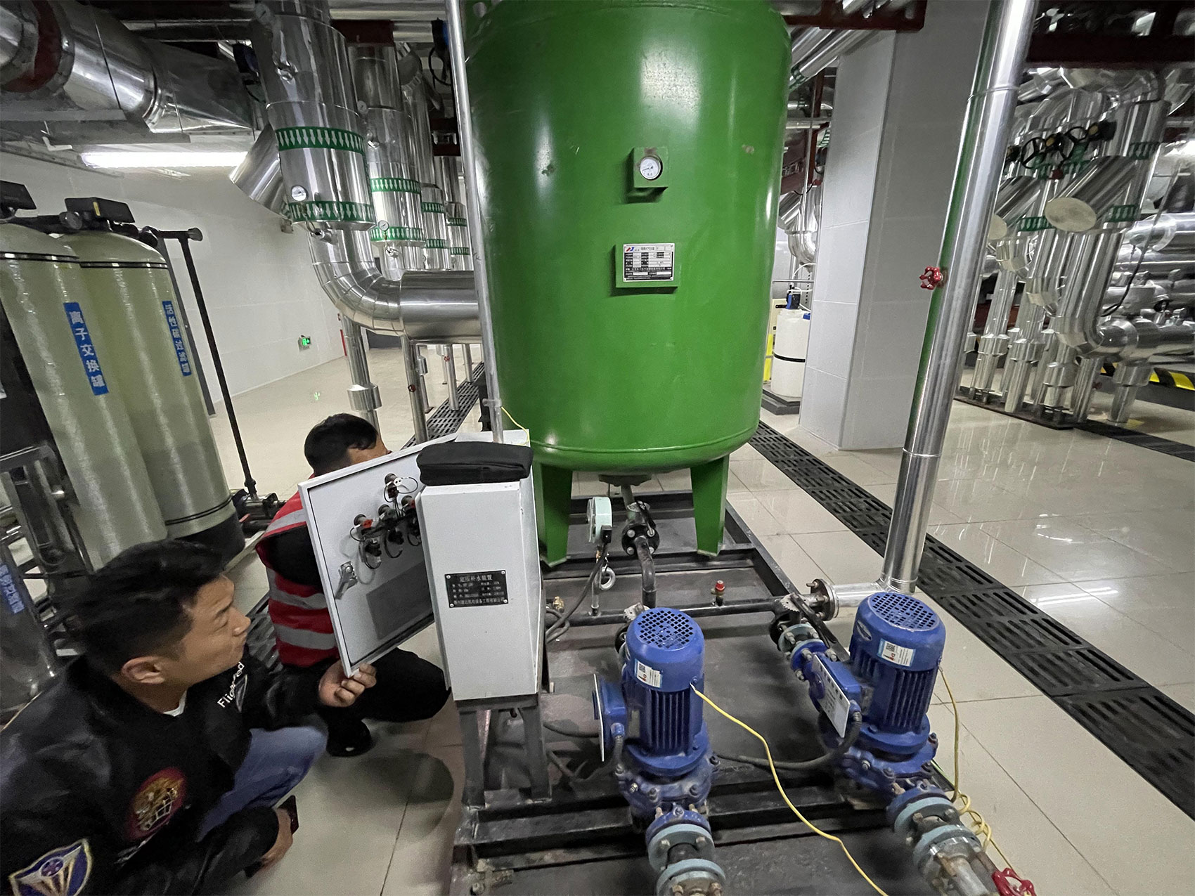 25.Beijing-Jinmao-Five-Constant-Systems