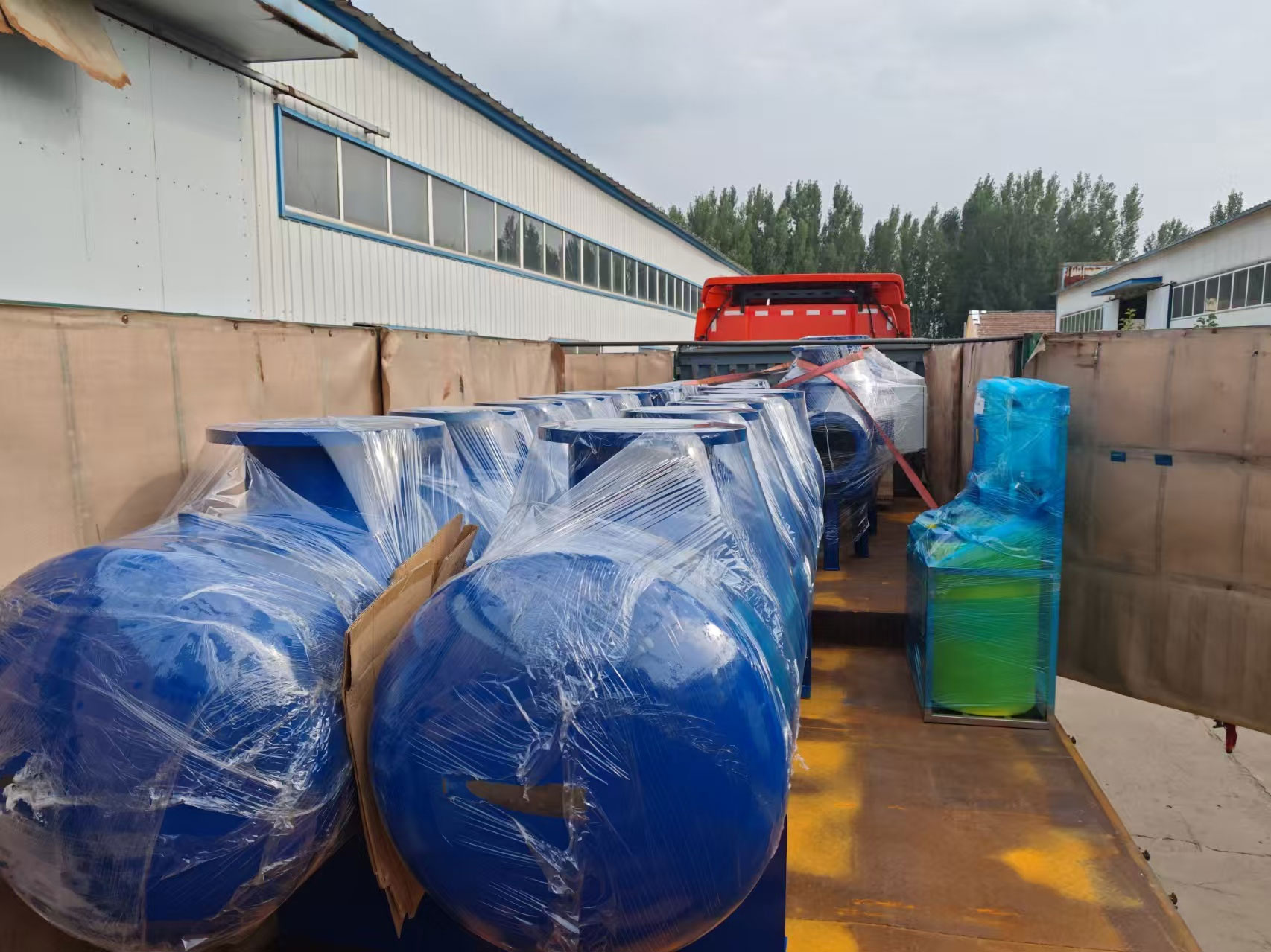 17.Customized-equipment-for-Xian-beverage-factory-project