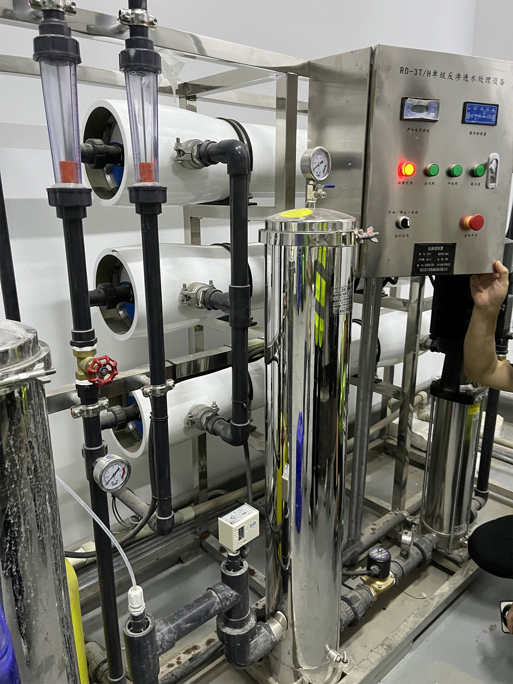 28.Real-photos-of-a-variable-frequency-constant-pressure-water-softener-project