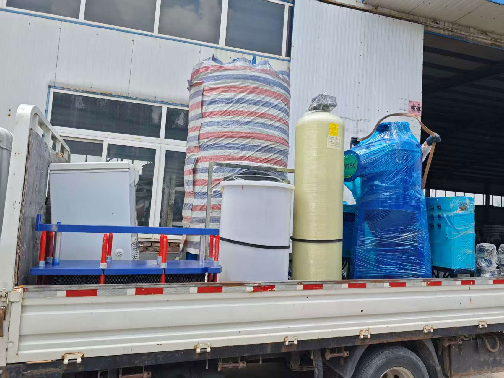 20.Water-supply-equipment-of-a-college-in-Shandong